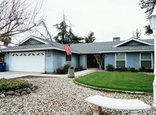 812 Vine St, Exeter, CA 93221