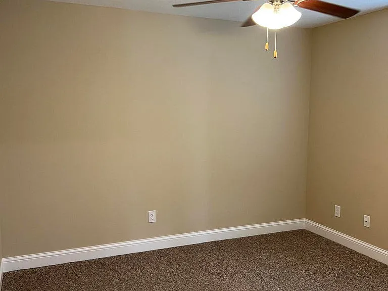 2406 S Jackson Ave — Photo 8