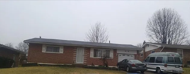 308 Southampton Dr photo 1