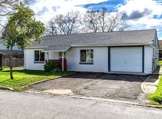 117 Oak Ridge Dr, Ione, CA 95640