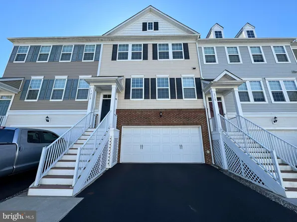 1712 Beacon Ln, Warrington, PA 18976