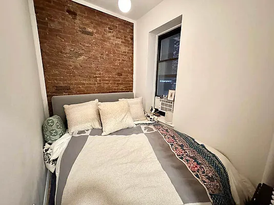 Rented by J PRESTON AND ASSOCIATES INC | media 6