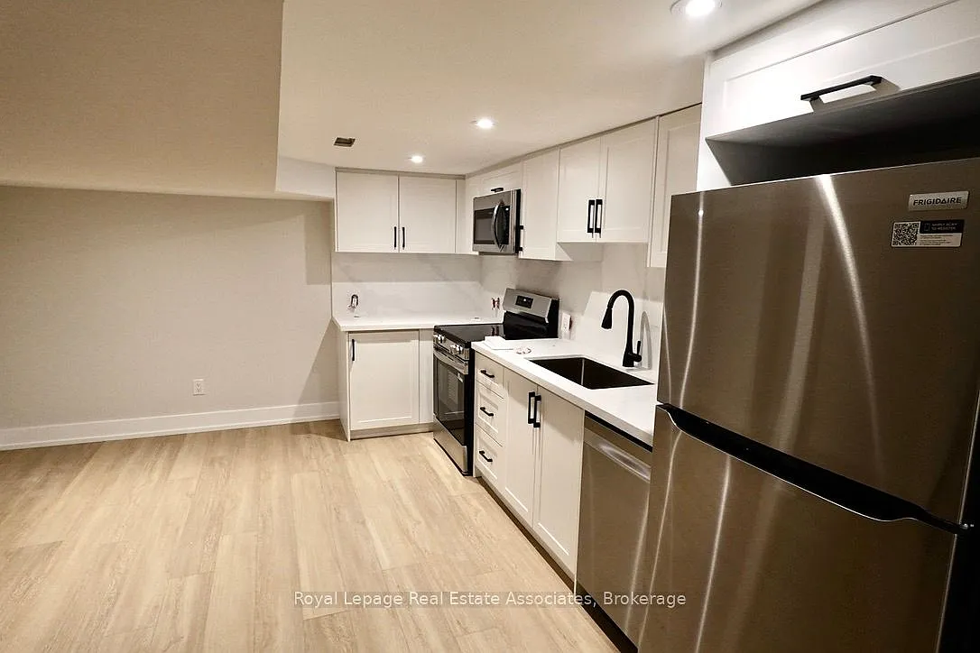 246 Marlborough St Unit 5 photo 1