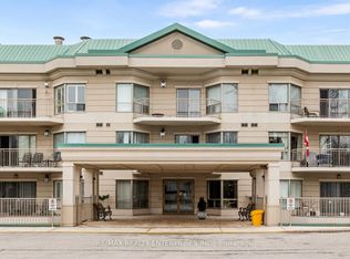 24 Chapel St #302, Halton Hills, ON L7G6A7