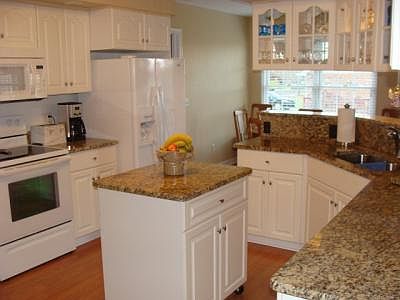 4th image of 1236 Quince Dr