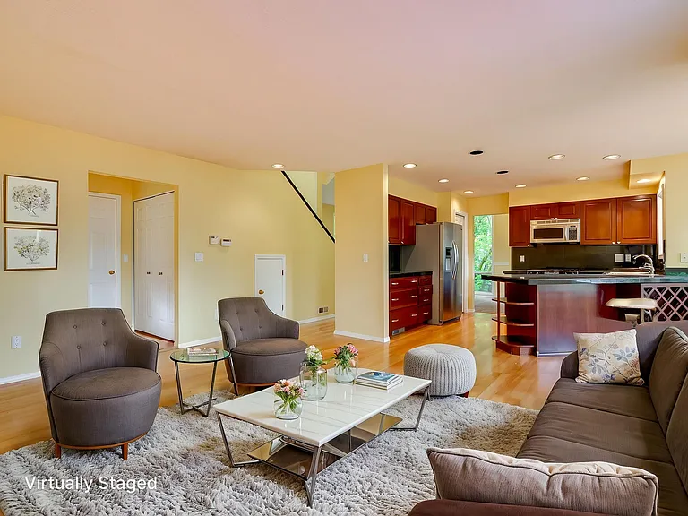 725 Ash St — Photo 30