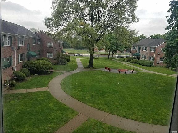 3rd image of 953 Fenwood Dr APT 4