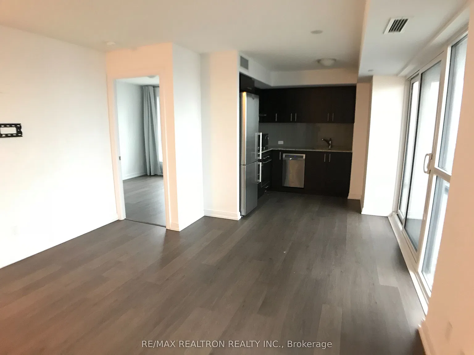 2 bed, $2,700 — Photo 4