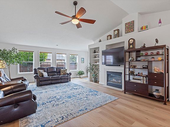 5th image of 5248 NE Voyage Ave