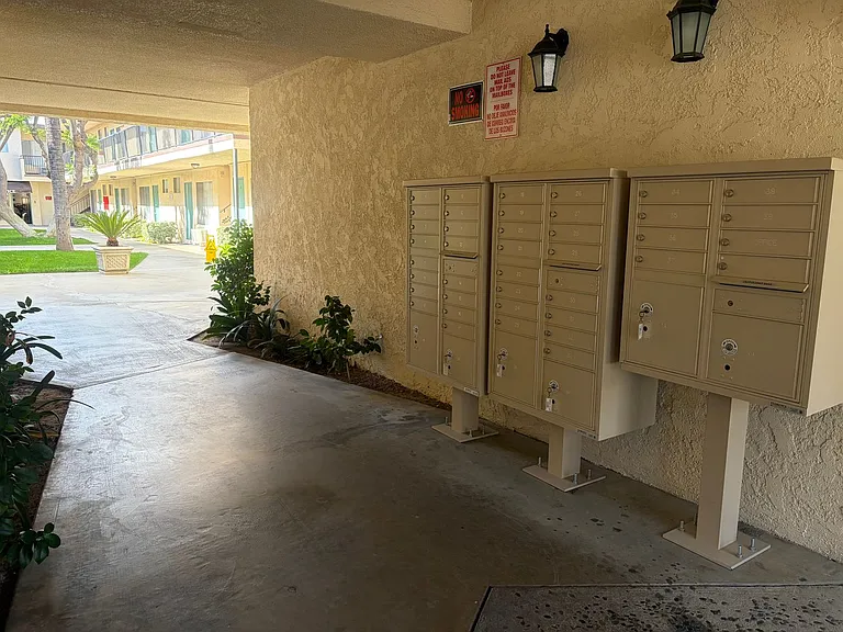 Stone Gate Apartments — Photo 24