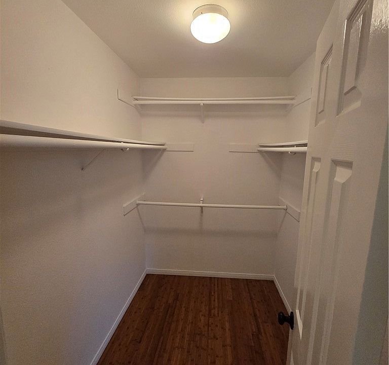 1st image of 1920 Maple Ave #1920C