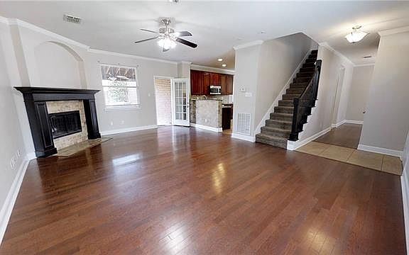 3rd image of 1549 Sleepy Hollow Dr