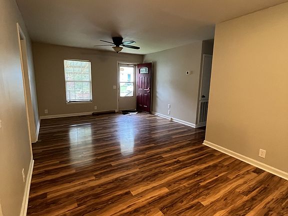 2nd image of 510 Carney St