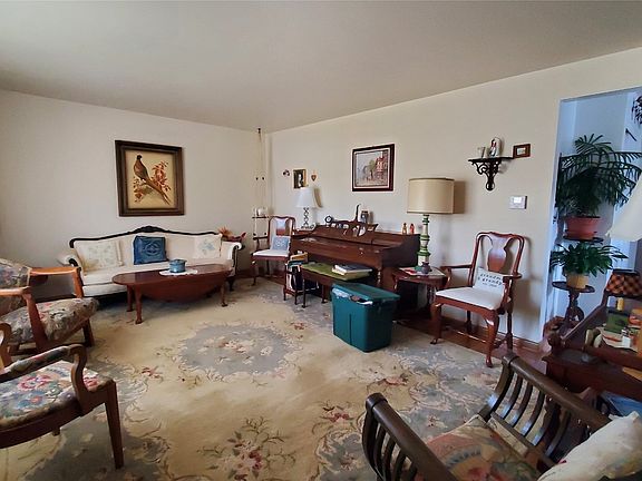 4th image of 4047 Argyle Ave