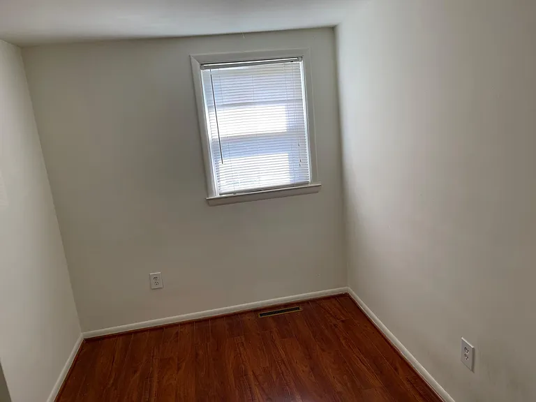 940 Circle Dr — Photo 4
