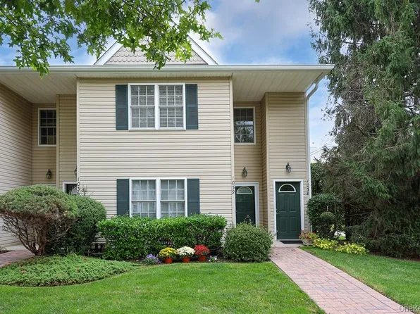 1039 Savoy Drive, Melville, NY 11747