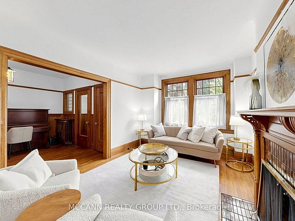 5th image of 252 Sheldrake Blvd