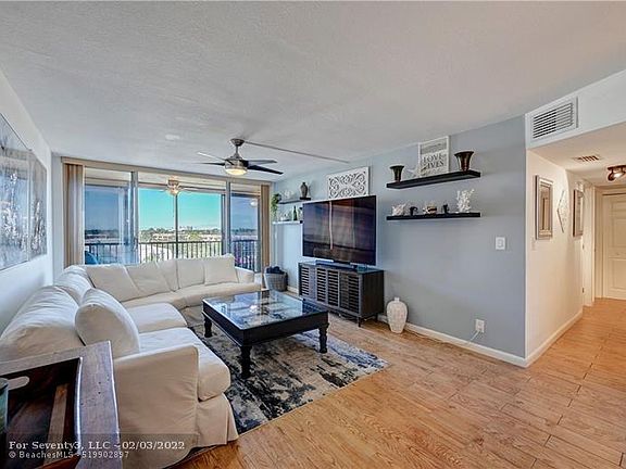 5th image of 740 S Federal Hwy APT 609