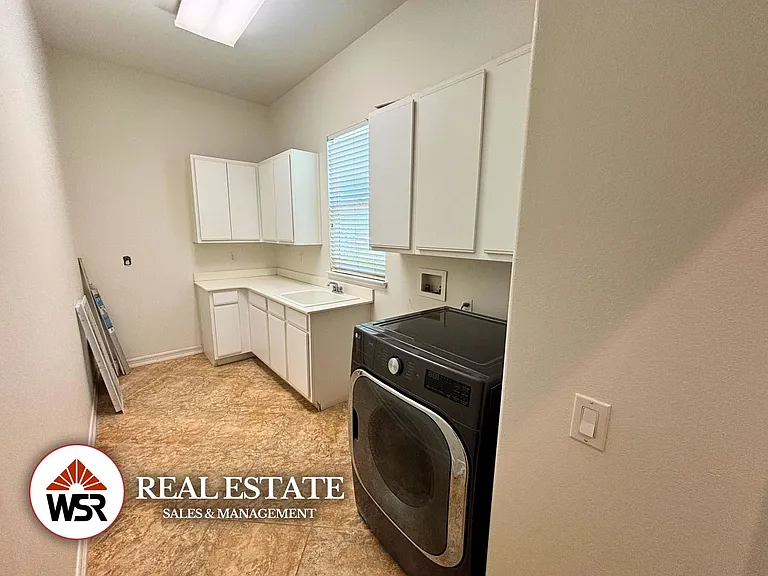 18691 Oak Park Dr — Photo 19