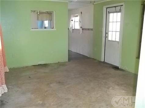 4th image of 745 Hinson St