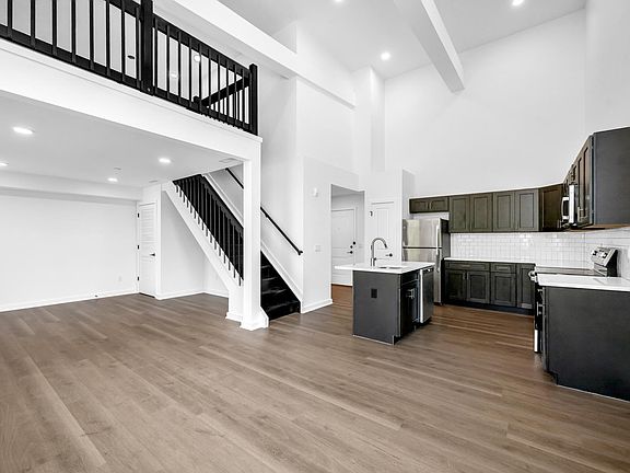 2nd image of 315 Railroad Ave #101