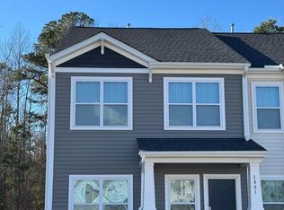 1801 Kauri Cliffs Dr, Fuquay Varina, NC 27526