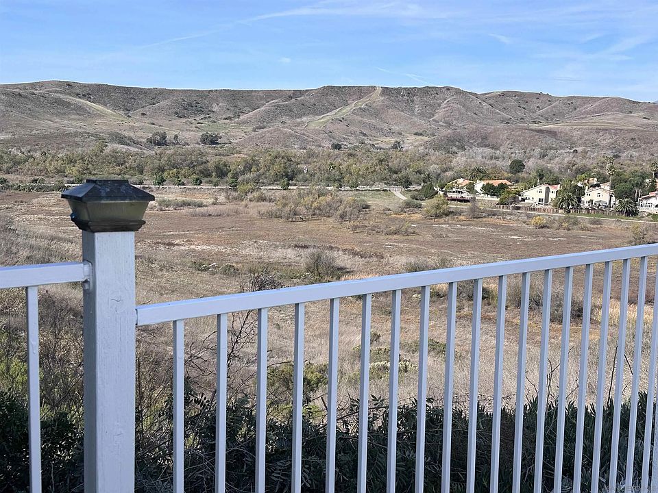 2nd image of 624 Carillo Cir