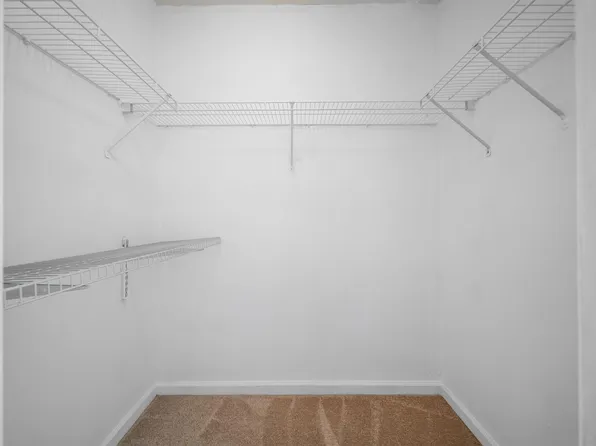 252 The Promenade image 20 of 28