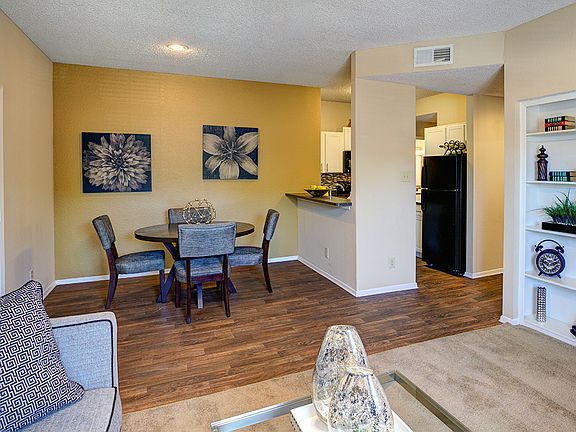 5th image of 6100 Ohio Dr APT 528