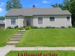 510 E Division St, Colfax, IA 50054