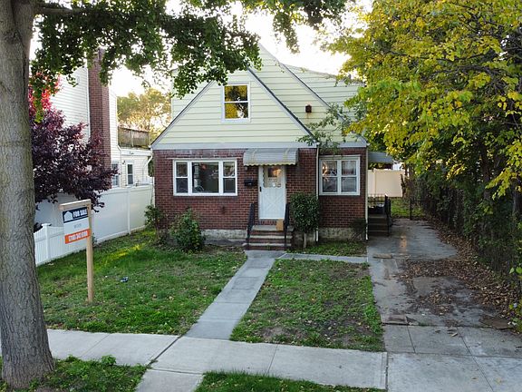 2nd image of 7722 263rd St