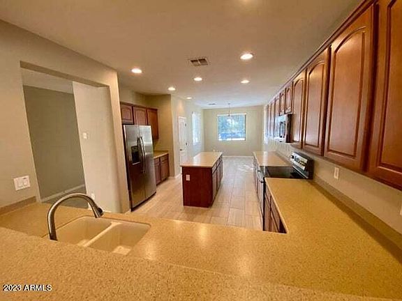 4th image of 654 W Desert Mountain Dr