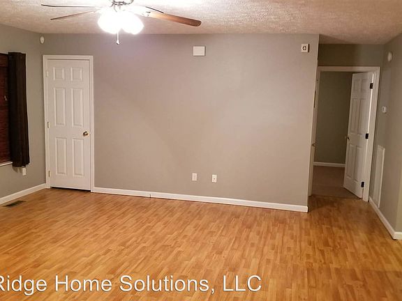 5th image of 1024 Bartlett Dr