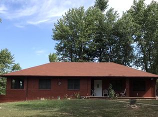 24351 Grindstone Rd, Lebanon, MO 65536