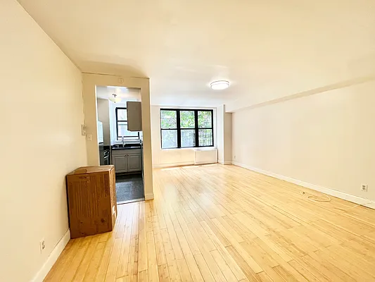 Rented by A&E Real Estate Management | media 1