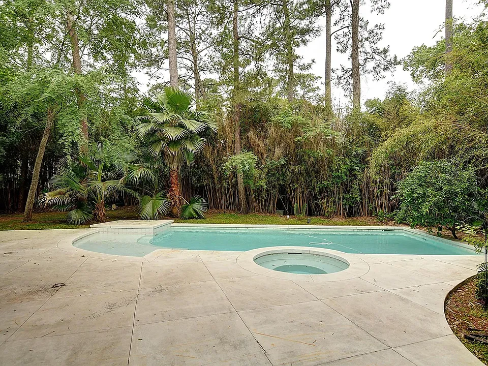 10 E Indian Sage Cir