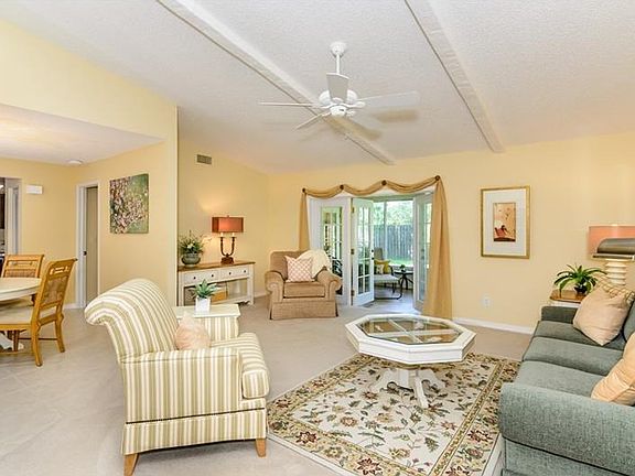 3rd image of 3338 Hunt Club Dr