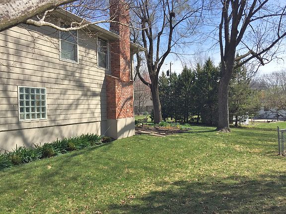 3rd image of 8951 Conser Dr