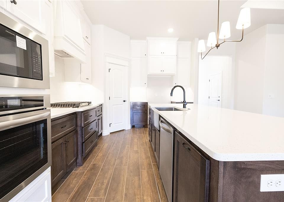 1st image of 16413 Villa Valeria Way