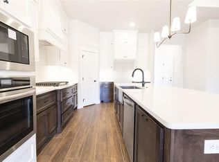 16413 Villa Valeria Way, Edmond, OK 73013