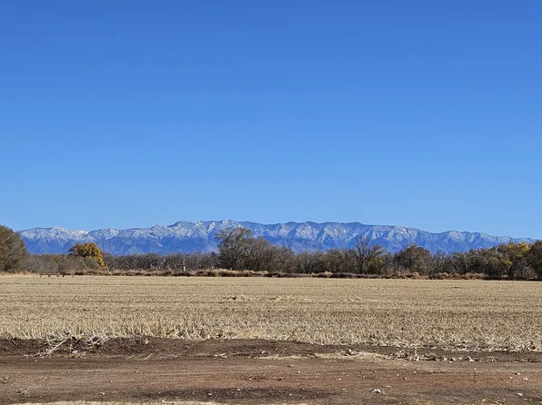 740 Gabaldon Rd, Belen, NM 87002
