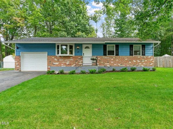 29 Karista Spring Drive, Saratoga Springs, NY 12866