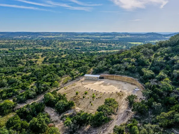 FAR HILLS RANCH 152 Jungfrau Hill Rd., Comfort, TX 78013