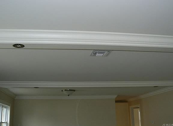 3rd image of 118 Fort De France Ave