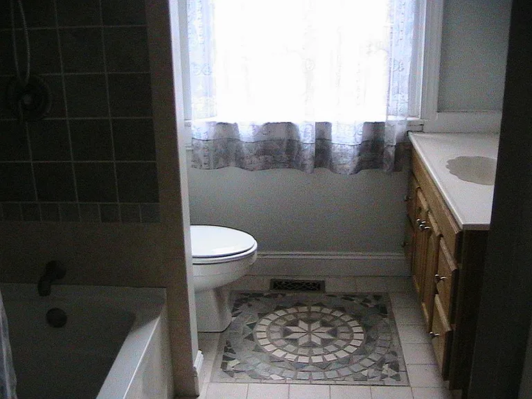 2917 E Marshall St — Photo 5