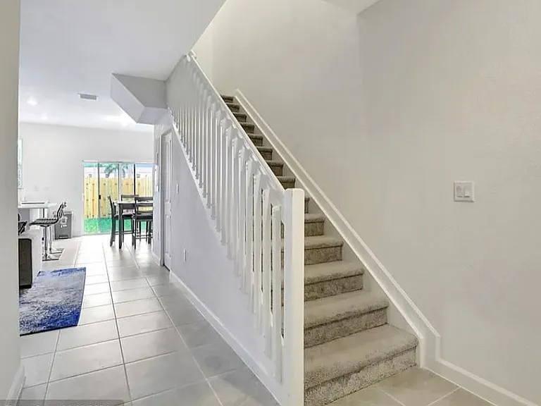 12209 NW 24th Pl — Photo 8