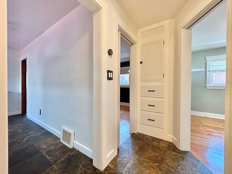 631 E Downington Ave — Photo 12