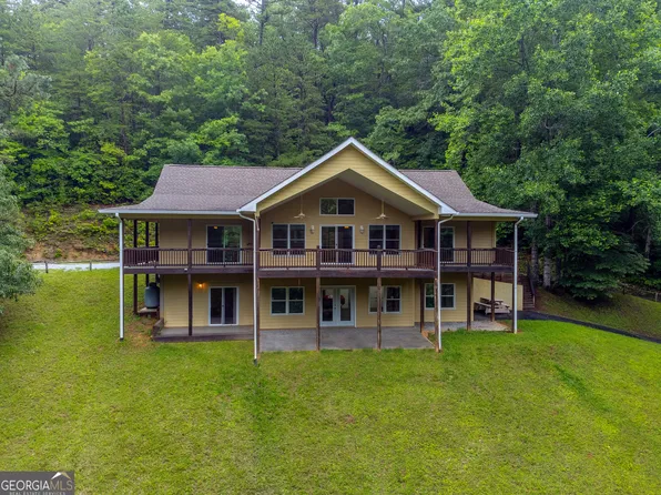 55 Cool Spring Ln, Clayton, GA 30525