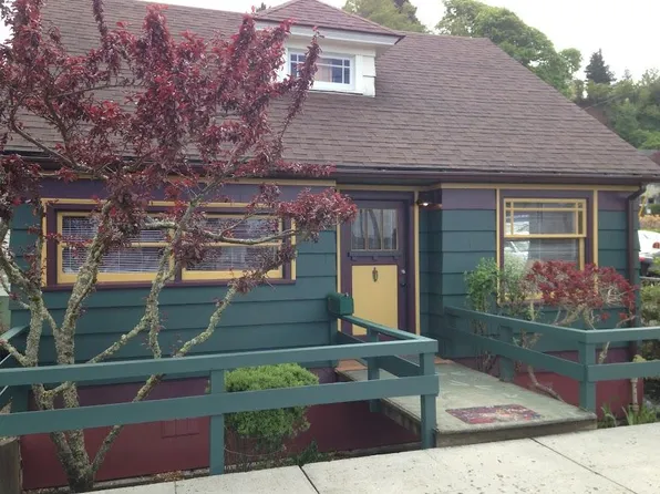 513 Bond St, Astoria, OR 97103