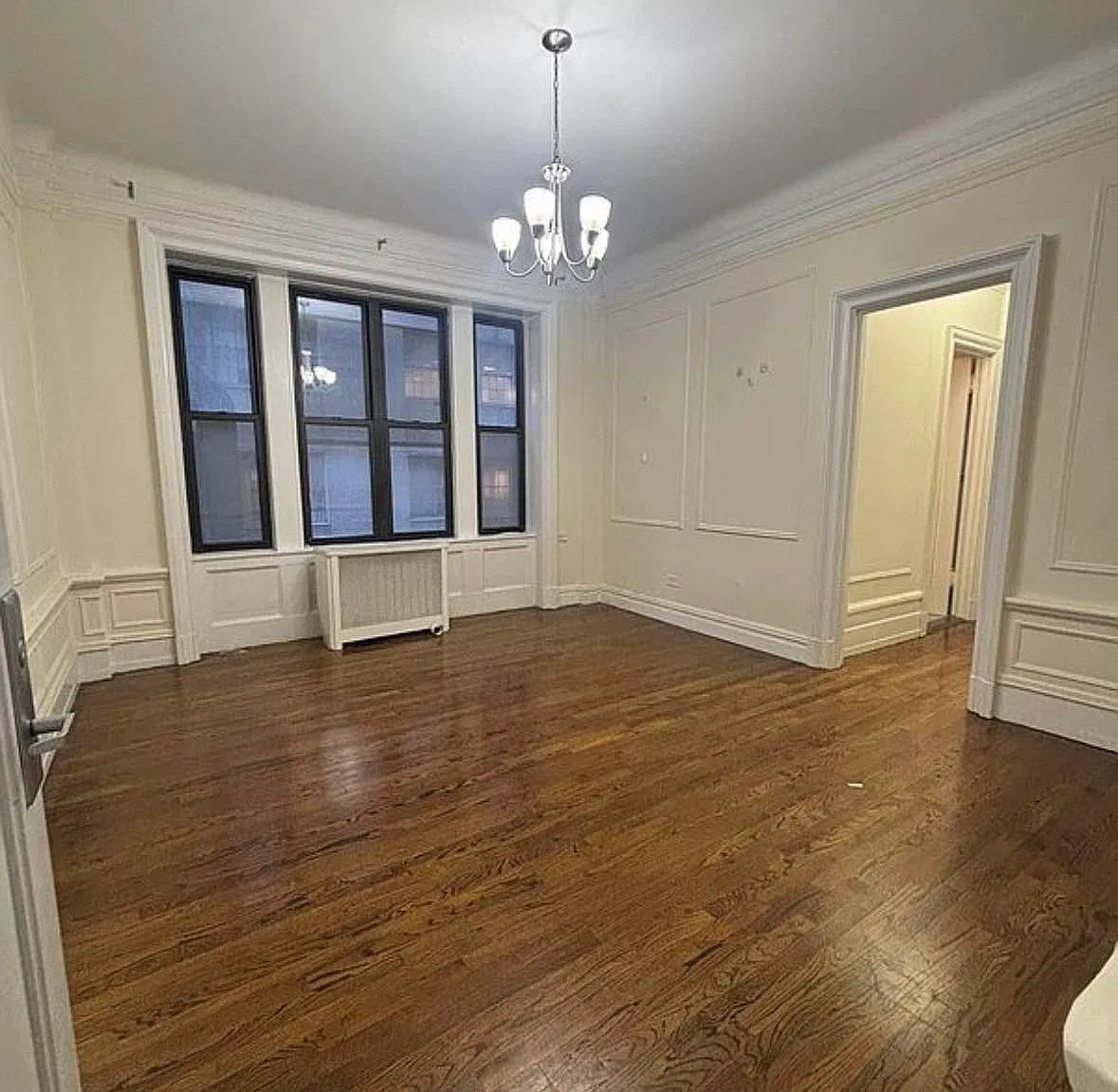 162 West 54th Street — Photo 2